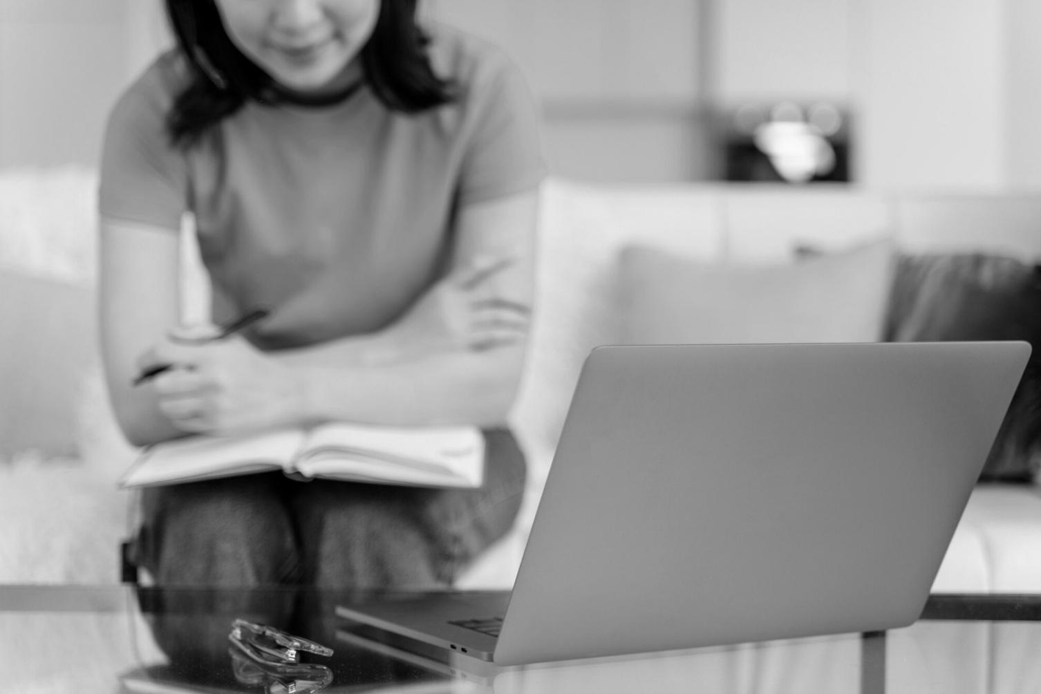 Recursos educativos para el aprendizaje financiero autodirigido