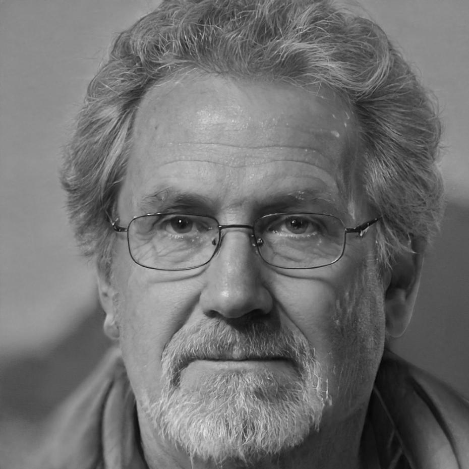 Retrato profesional de Miquel Santamaría